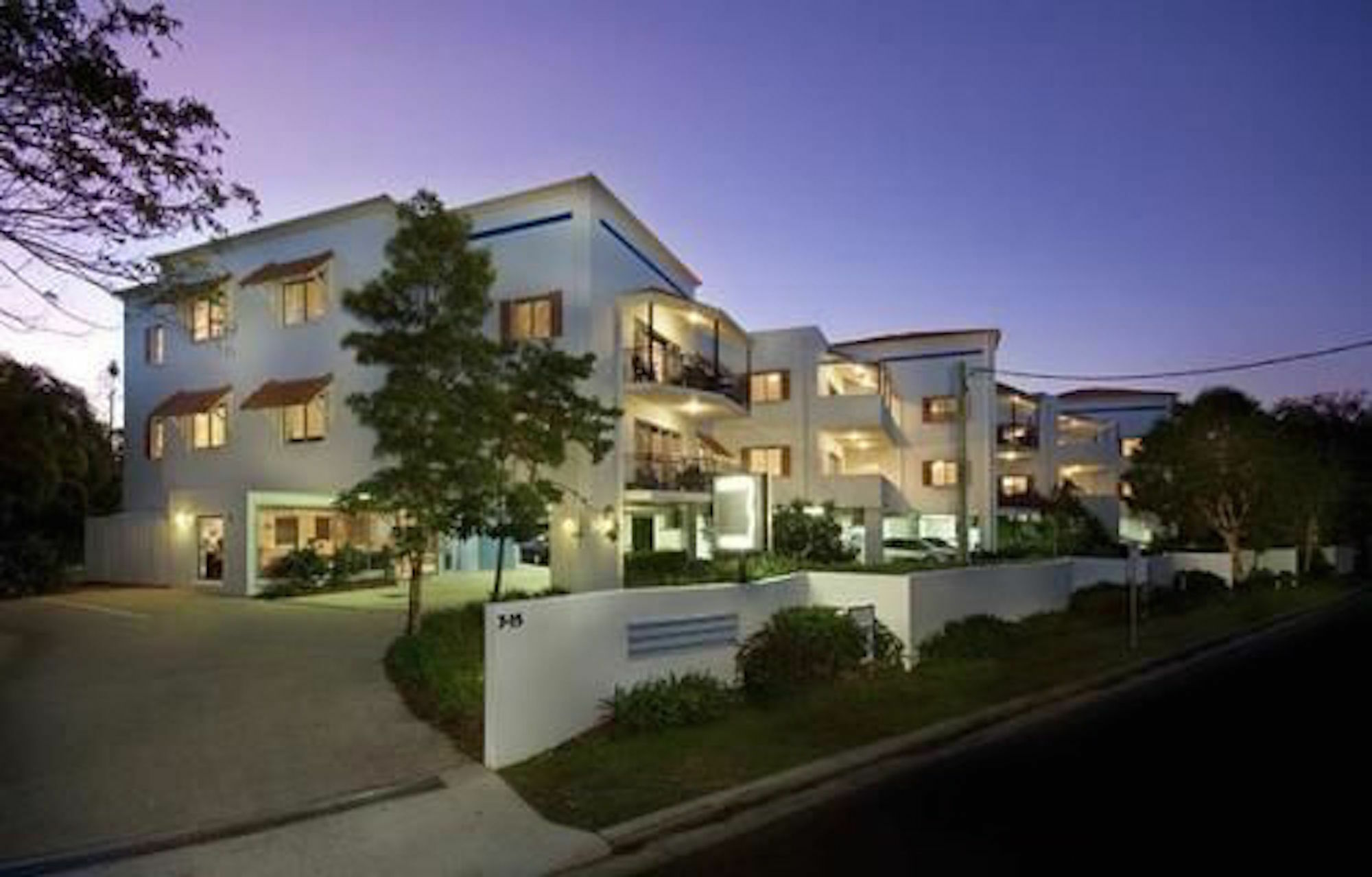 Rimini Holiday Apartments Noosaville Exterior photo